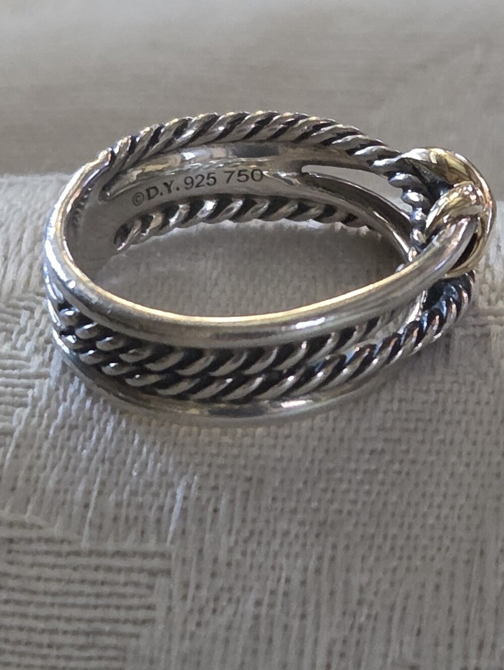 David Yurman Signature X Crossover Ring in SS and 18k, Size 6.5 - Picture 4 of 8